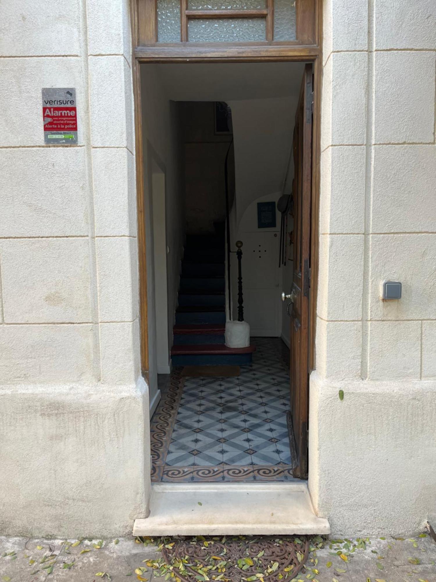 Villa Maison De Caractere Avec Jardin Arbore En Avignone