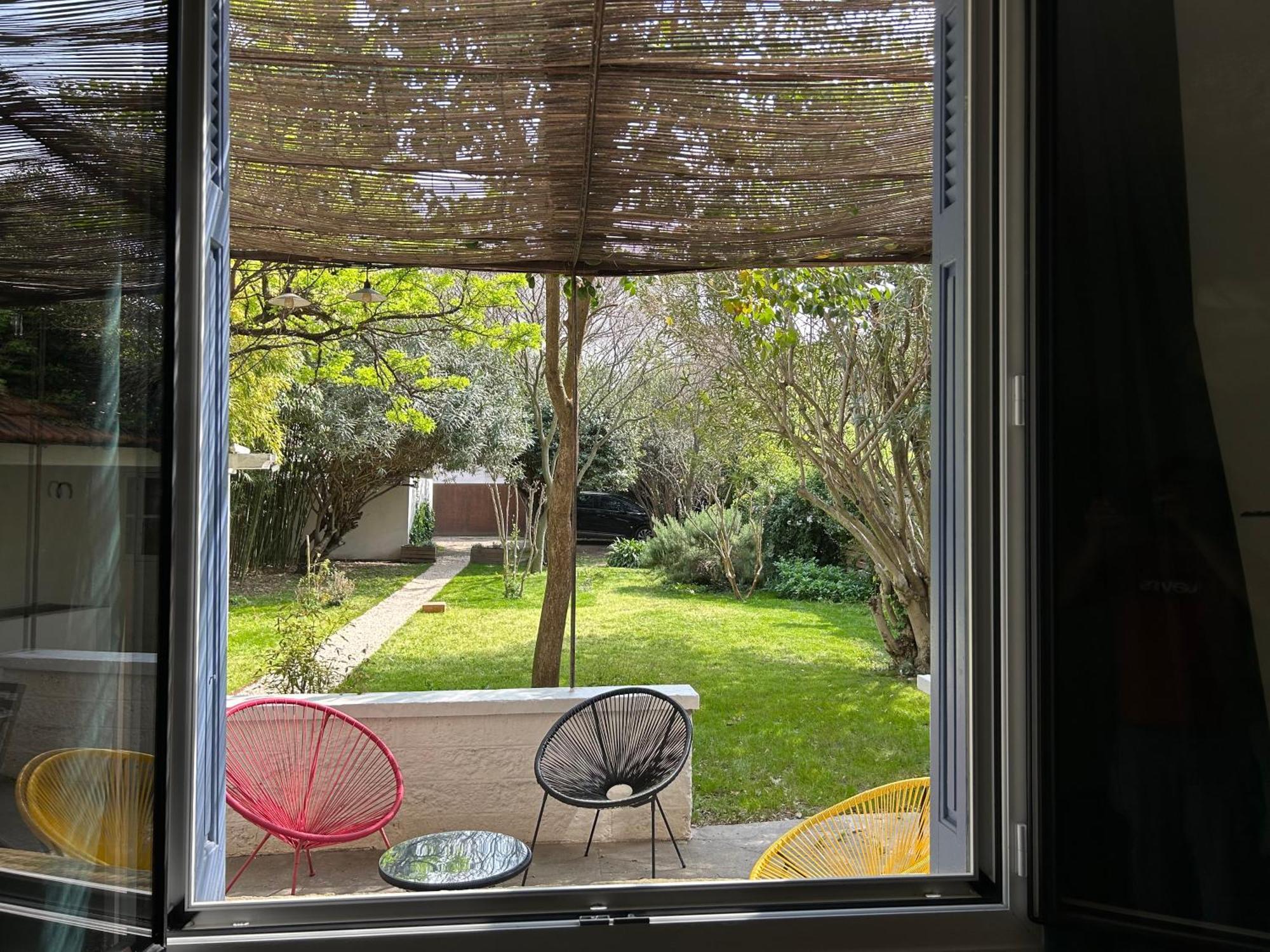 Villa Maison De Caractere Avec Jardin Arbore En Avignone