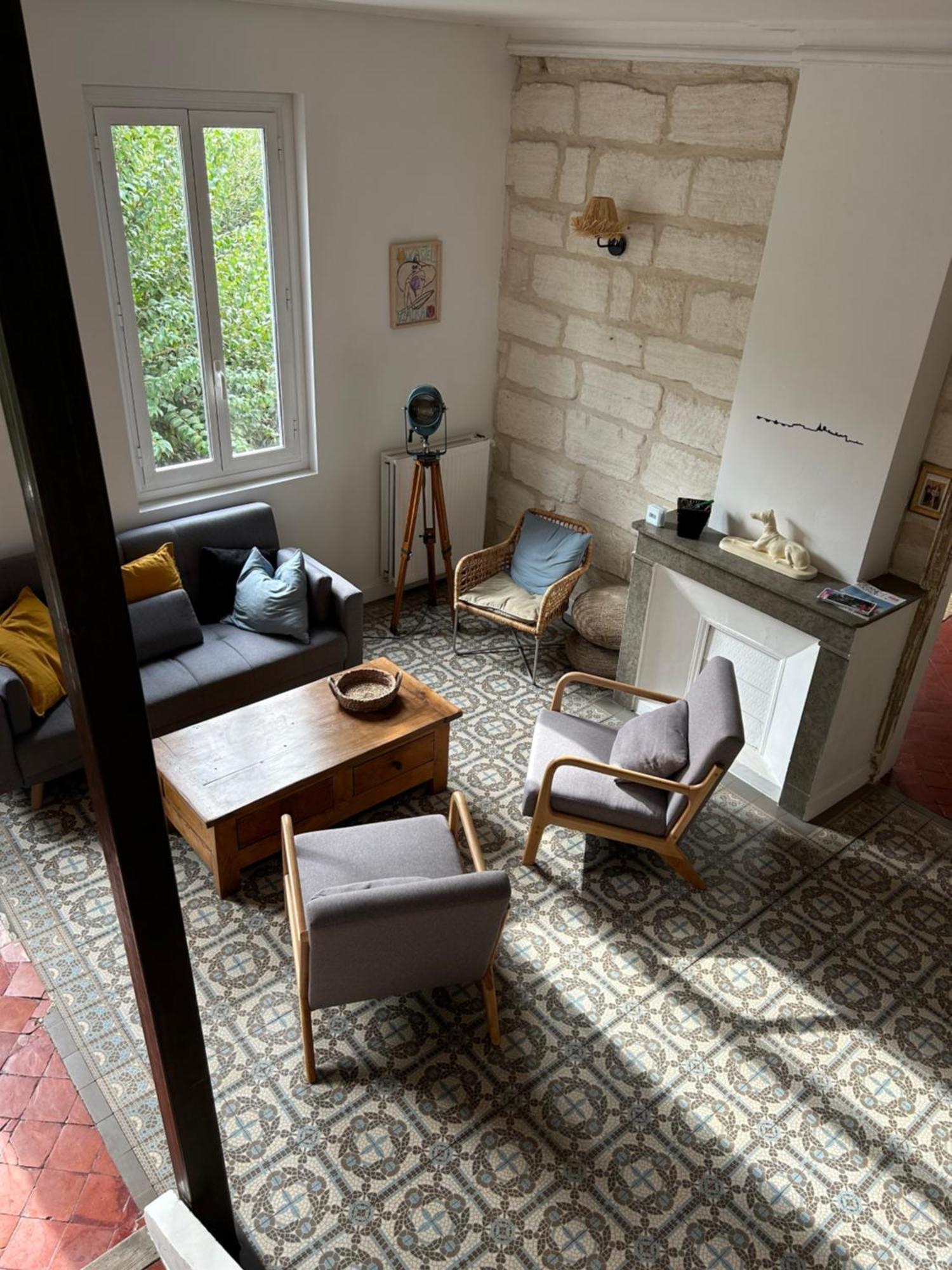 Villa Maison De Caractere Avec Jardin Arbore En Avignon